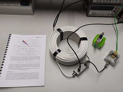 Signalausbreitung in Leitungen - Bestimmung und Untersuchung der Parameter und Eigenschaften von Koaxialkabeln